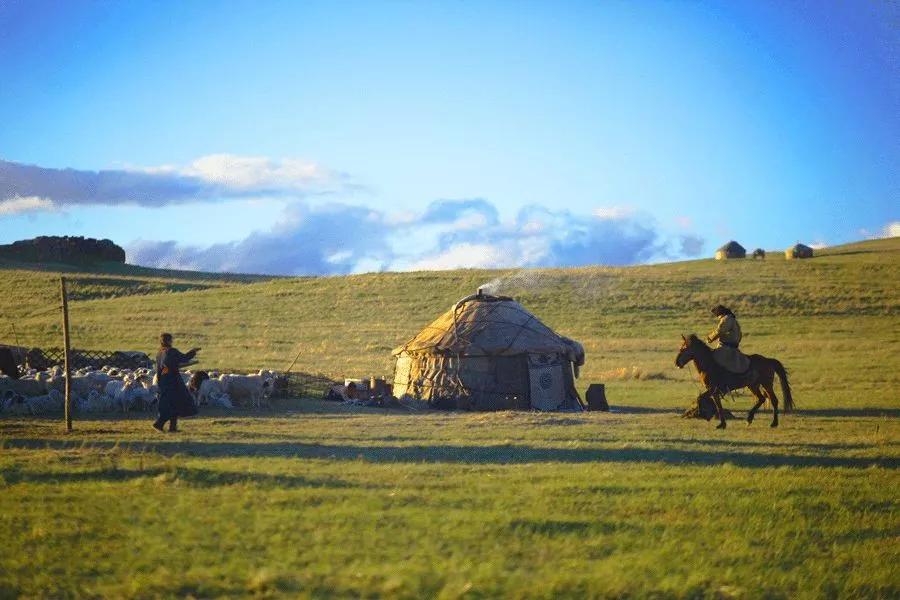 内蒙古之瑰丽,古风词韵描绘的草原风情